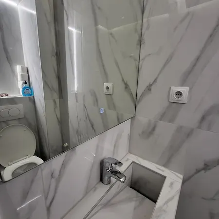 Downtown Apartment *